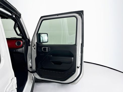 Used 2023 Jeep Gladiator Rubicon w/ Trailer Tow Package image 31