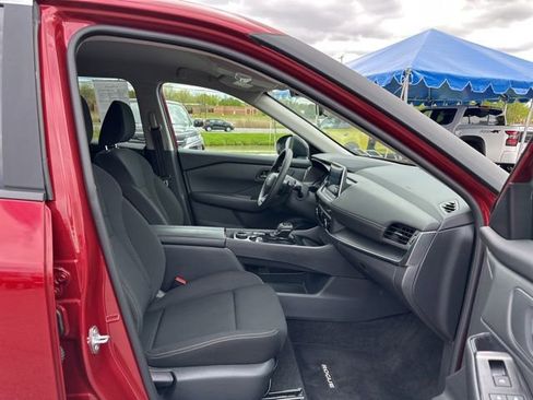 Certified 2025 Nissan Rogue S AWD/4WD image 20