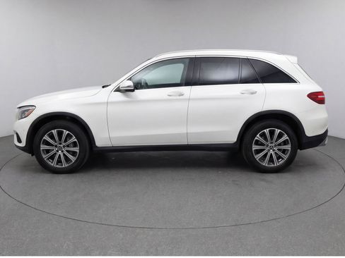 Used 2024 Mercedes-Benz GLC 300 image 5