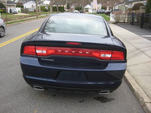 Used 2013 Dodge Charger SE w/ Connectivity Group image 6