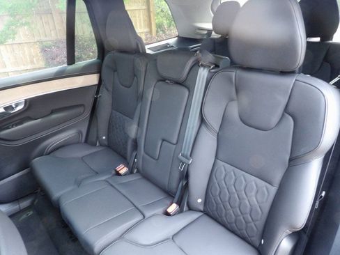 Certified 2025 Volvo XC90 T8 Plus w/ Protection Package Premier AWD/4WD image 14