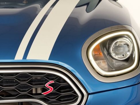 Used 2019 MINI Cooper Countryman S w/ Premium Package FWD image 12