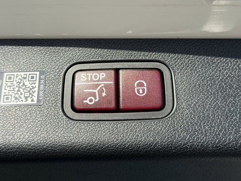 Certified 2025 Mercedes-Benz E 450 4MATIC All-Terrain Wagon image 14