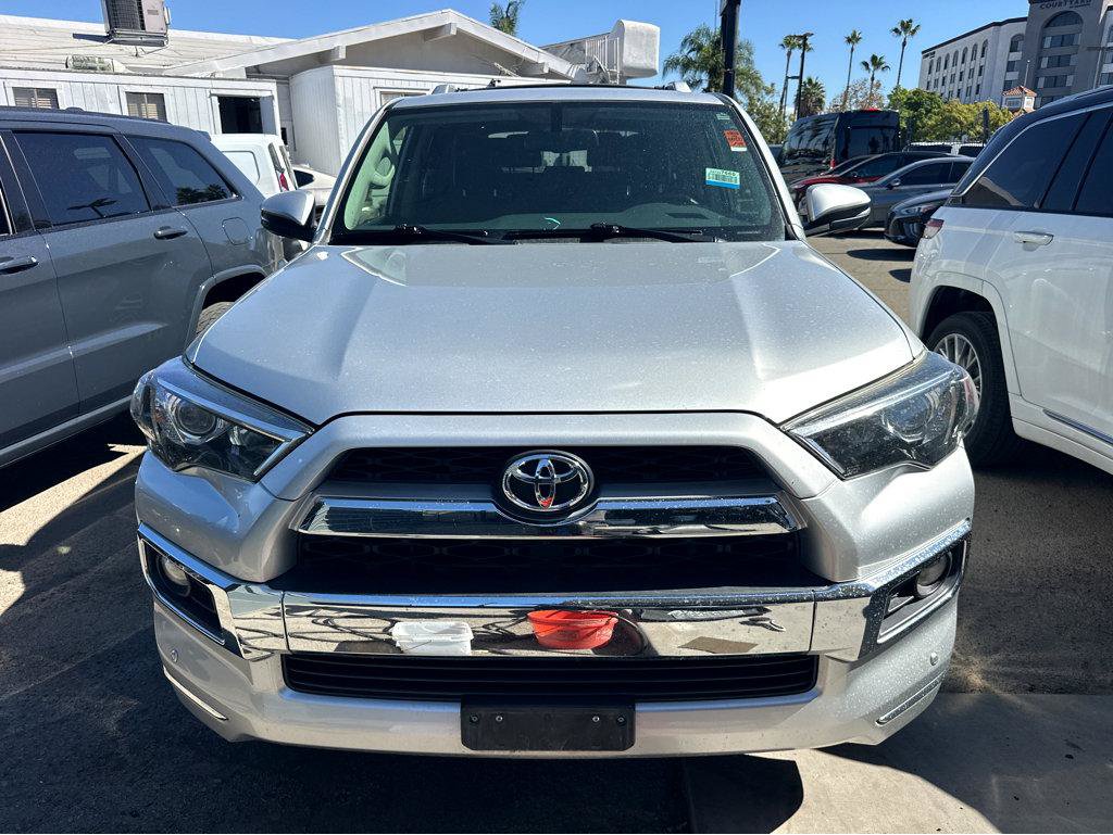 Used 2018 Toyota 4Runner Limited AWD/4WD image 2
