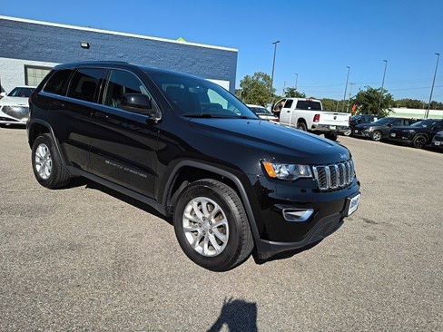 Used 2022 Jeep Grand Cherokee Laredo X image 7