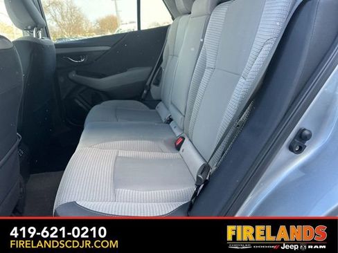 Used 2025 Subaru Outback Premium w/ Popular Package #1A image 7