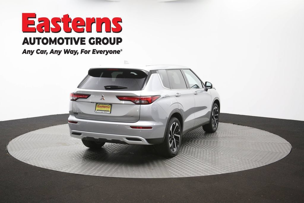 Used 2024 Mitsubishi Outlander SE FWD image 40