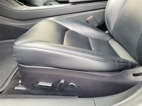 Used 2022 Tesla Model 3 Long Range image 22
