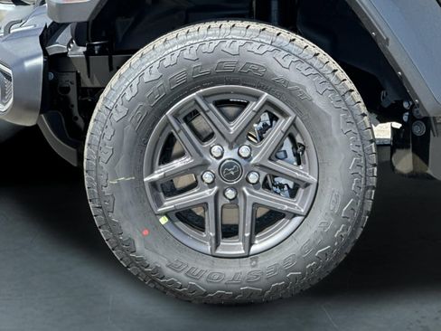 New 2026 Jeep Gladiator Sport AWD/4WD image 23