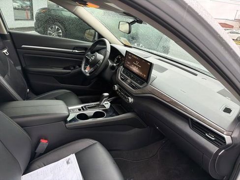 Used 2024 Nissan Altima 2.5 SL image 13