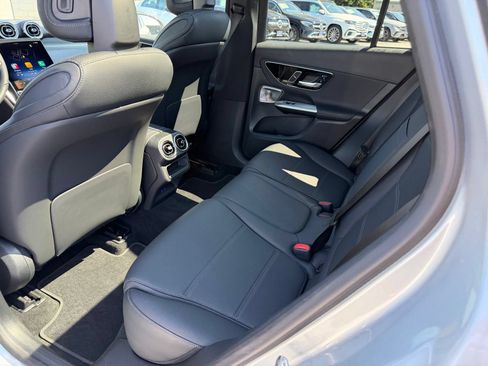 Used 2026 Mercedes-Benz GLC 300 4MATIC image 17