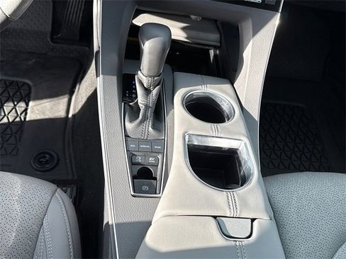 Used 2021 Toyota Avalon Limited w/ Advanced Safety Package image 20