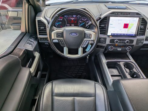 Certified 2022 Ford F250 Lariat AWD/4WD image 16
