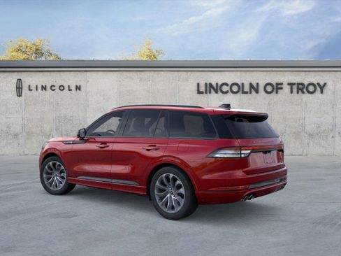 New 2026 Lincoln Aviator Premiere w/ Jet Appearance Package image 4