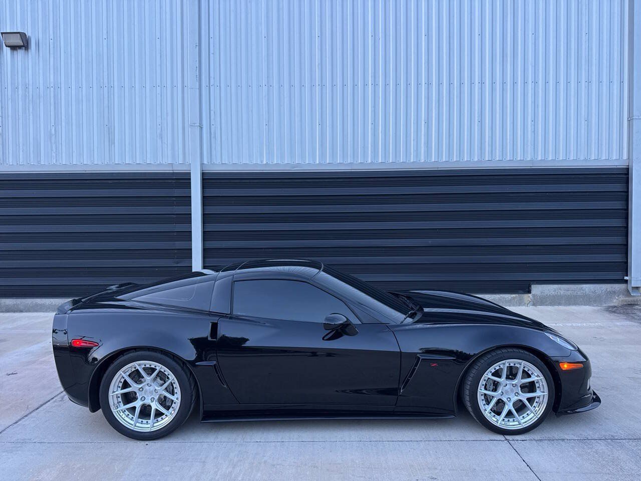 Used 2011 Chevrolet Corvette Z06 RWD image 4