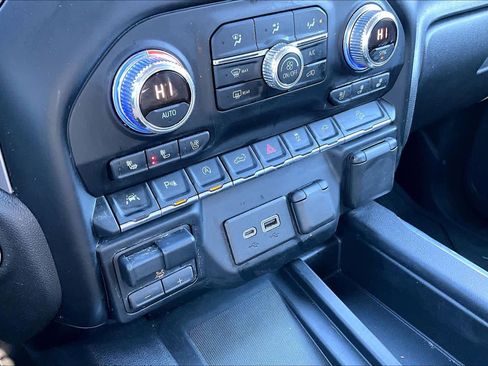 Used 2019 GMC Sierra 1500 SLT w/ SLT Premium Plus Package image 31