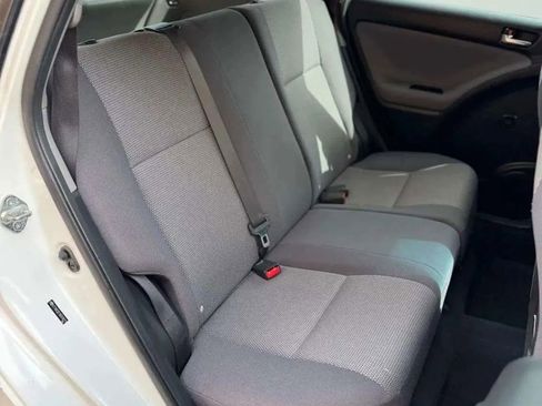 Used 2006 Toyota Matrix XR image 19