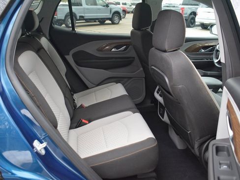 Used 2020 GMC Terrain SLE image 19