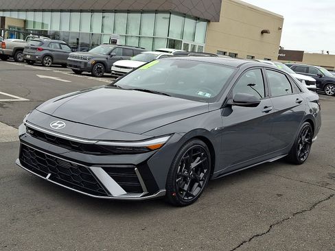 Certified 2024 Hyundai Elantra N Line image 3