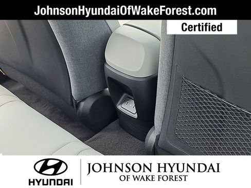 Used 2025 Hyundai Elantra Limited FWD image 19