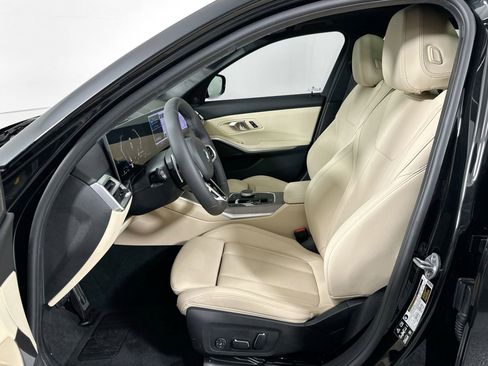 Used 2025 BMW 330i xDrive Sedan w/ M Sport Package image 23