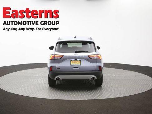 Used 2022 Ford Escape SE w/ Convenience Package FWD image 37