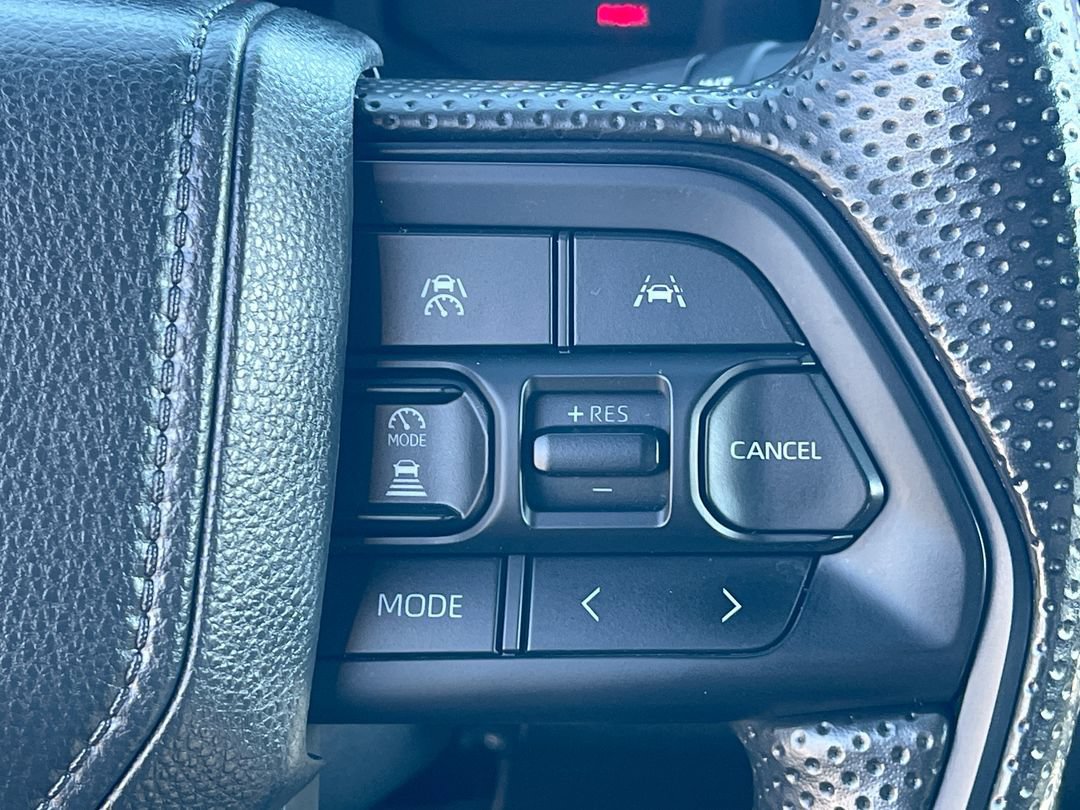 Certified 2024 Toyota Tacoma SR5 AWD/4WD image 8