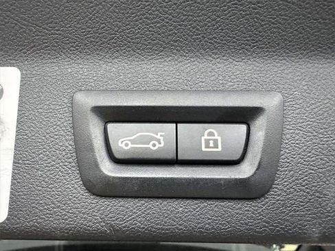 Used 2022 BMW X3 xDrive30i w/ M Sport Package 2 image 13