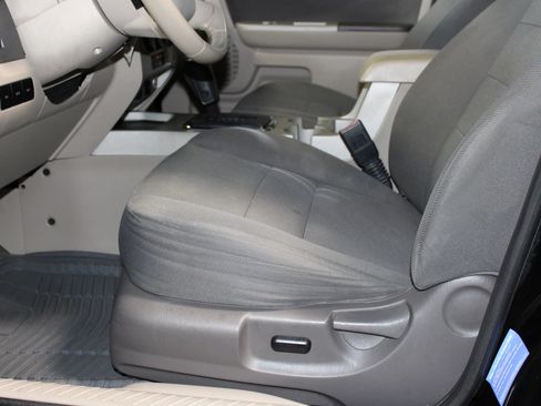 Used 2009 Ford Escape XLT FWD image 22