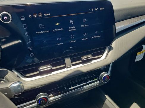 New 2026 Chevrolet Equinox LT w/ Convenience Package II FWD image 29