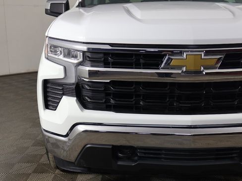 Used 2023 Chevrolet Silverado 1500 LT image 11