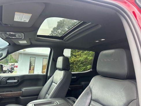Used 2021 GMC Sierra 1500 Denali AWD/4WD image 9