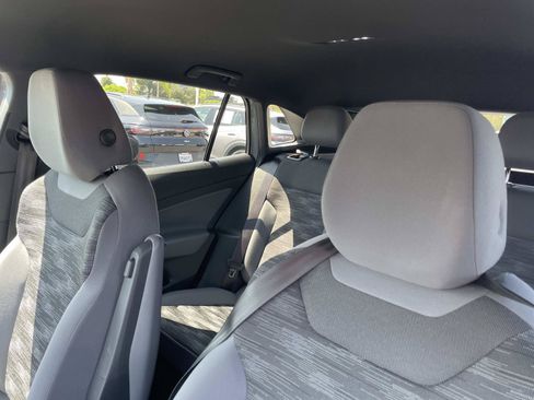 Certified 2022 Volkswagen ID.4 Pro RWD image 23