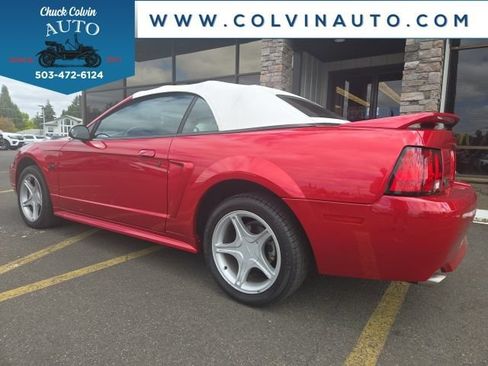 Used 2000 Ford Mustang GT RWD image 5