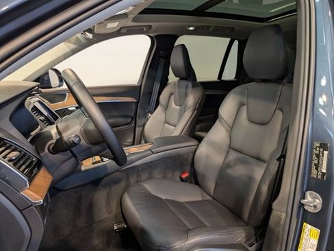 Used 2024 Volvo XC90 B6 Plus w/ Protection Package Premier image 13