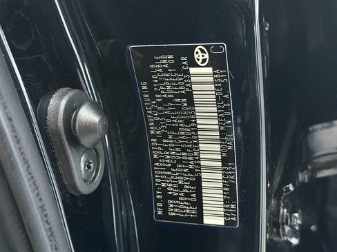 Used 2024 Toyota Corolla SE FWD image 27