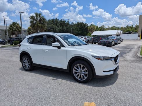 Used 2019 MAZDA CX-5 Grand Touring w/ GT Premium Package FWD image 2