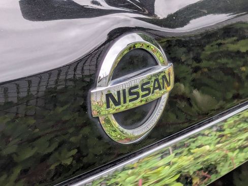 Used 2019 Nissan Pathfinder SV AWD/4WD image 6