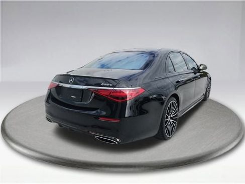 Used 2023 Mercedes-Benz S 500 S 500 4MATIC image 13