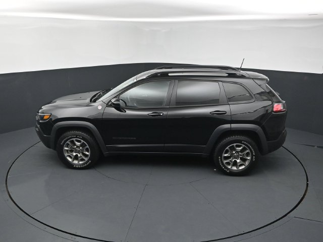 Used 2023 Jeep Cherokee Trailhawk w/ Sun & Sound Group AWD/4WD image 15