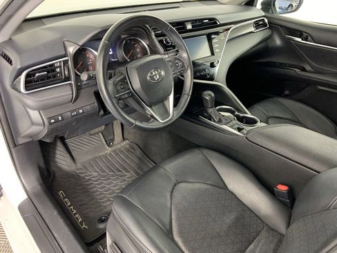 Used 2018 Toyota Camry XSE image 27