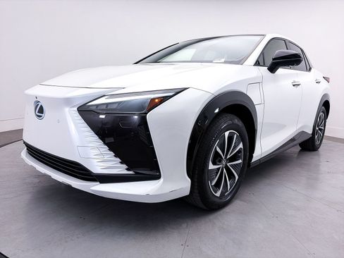 Used 2023 Lexus RZ 450e Premium w/ Technology Package AWD/4WD image 14