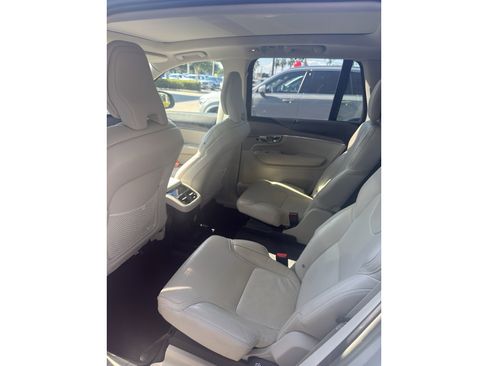 Certified 2023 Volvo XC90 B6 Ultimate AWD/4WD image 7