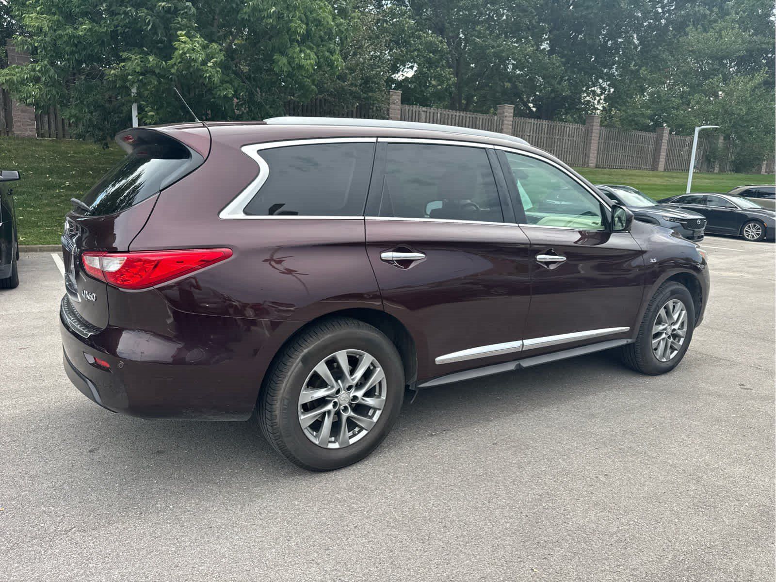 Used 2015 INFINITI QX60 Luxe w/ Premium Plus Package AWD/4WD image 4