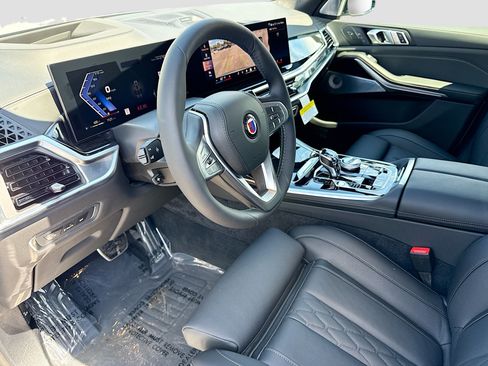 New 2026 BMW ALPINA XB7 AWD/4WD image 28