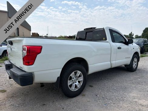 Used 2017 Nissan Titan S AWD/4WD image 5