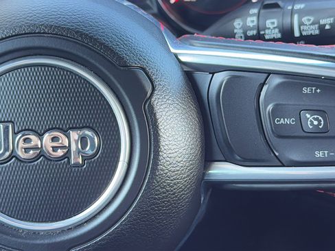 Certified 2022 Jeep Wrangler Unlimited Rubicon w/ Cold Weather Group image 21