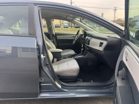 Used 2016 Toyota Corolla LE FWD image 14