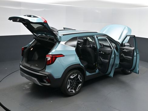 New 2026 Kia Seltos SX w/ SX Sunroof Package image 18