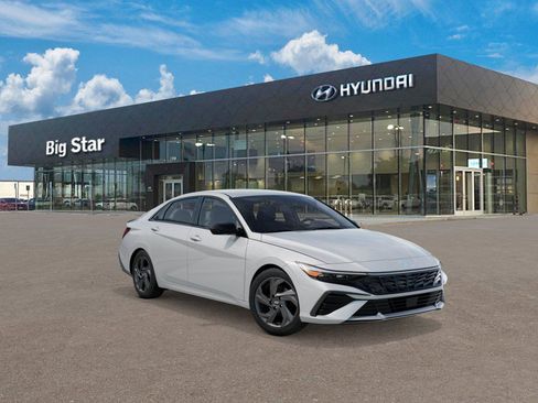 New 2026 Hyundai Elantra Sport image 2